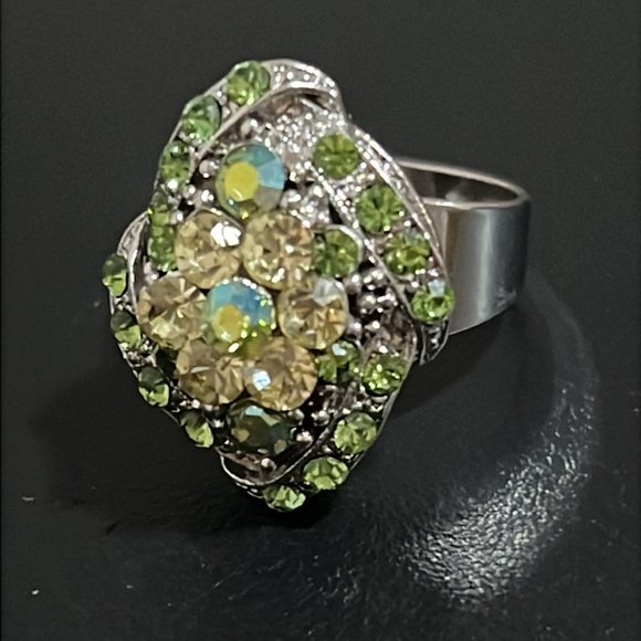 Vintage Silver Floral Ring with A&B Green and Yellow Crystals Accents - Picture 5 of 9